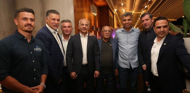عکس| دورهمی علی دایی با فردوسیپور، کریم باقری و خاکپور در شمال تهران عکس| دورهمی علی دایی با فردوسیپور، کریم باقری و خاکپور در شمال تهران