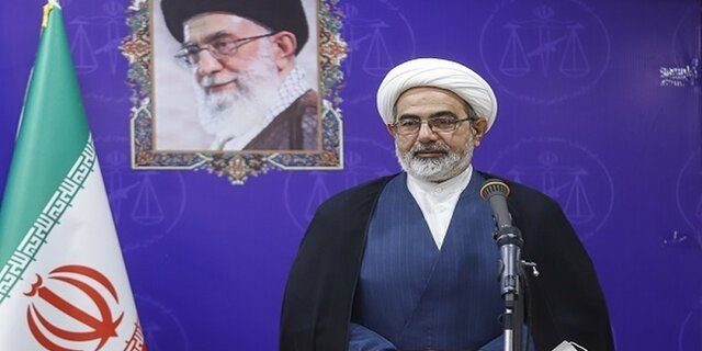 رئیس سازمان قضایی نیروهای مسلح در اهواز: حفظ تمامیت ارضی ایران مدیون خون شهداست؛ پیام شهدا، پاسداری از عفت و غیرت است رئیس سازمان قضایی نیروهای مسلح در اهواز: حفظ تمامیت ارضی ایران مدیون خون شهداست؛ پیام شهدا، پاسداری از عفت و غیرت است