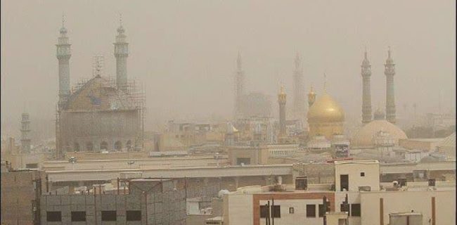 هشدار زیست‌محیطی در قم؛ کیفیت هوای قم و قنوات به دلیل آلاینده PM۲.۵ در وضعیت “ناسالم برای همه