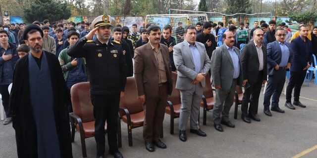 فرمانده نیروی دریایی رشت: دلاورمردان ارتش پرچم اقتدار ایران را در دورترین آبها برافراشتند فرمانده نیروی دریایی رشت: دلاورمردان ارتش پرچم اقتدار ایران را در دورترین آبها برافراشتند