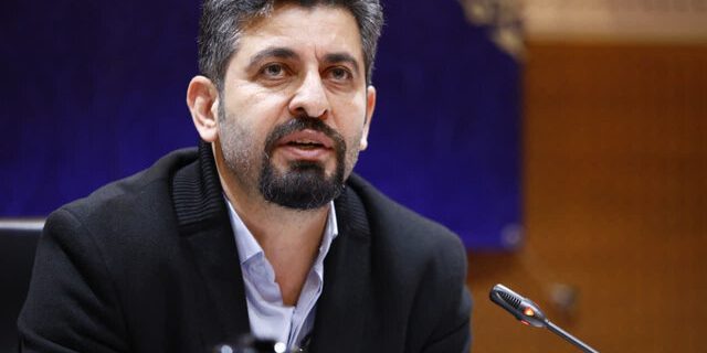 احداث ۴۰۰ ایستگاه سبز اتوبوس تا پایان سال در قم / خدمات اتوبوسرانی روز ۲۶ آذر رایگان اعلام شد احداث ۴۰۰ ایستگاه سبز اتوبوس تا پایان سال در قم / خدمات اتوبوسرانی روز ۲۶ آذر رایگان اعلام شد