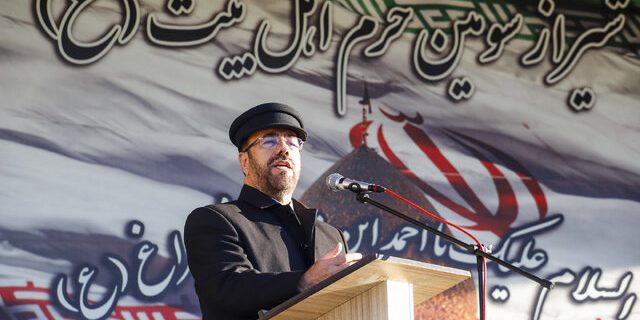 استاندار فارس: آرامش امروز جامعه حاصل فداکاری و هوشیاری پلیس است استاندار فارس: آرامش امروز جامعه حاصل فداکاری و هوشیاری پلیس است