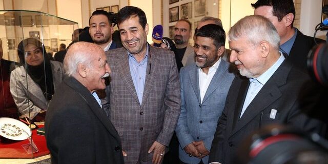 علیرضا دبیر: آن رییس فدراسیون‌ها بیایند بگویند مدال قهرمانان چه شد