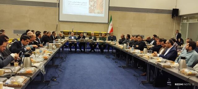 عسگری: دولت مدیریت یارانه را شجاعانه به مردم واگذار کرد/ بازار باید در اختیار بازاریان باشد عسگری: دولت مدیریت یارانه را شجاعانه به مردم واگذار کرد/ بازار باید در اختیار بازاریان باشد