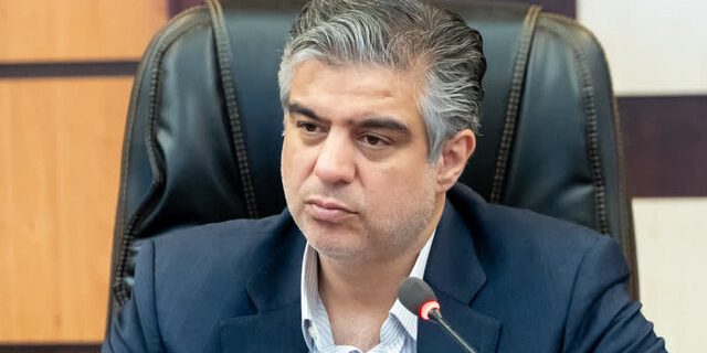 استاندار مرکزی در جشنواره رسانهای ابوذر: امروز با یک جنگ رسانهای جدی روبهرو هستیم/ لزوم برقراری ارتباط موثر با نسل جدید برای جلوگیری از انحراف جامعه. استاندار مرکزی در جشنواره رسانهای ابوذر: امروز با یک جنگ رسانهای جدی روبهرو هستیم/ لزوم برقراری ارتباط موثر با نسل جدید برای جلوگیری از انحراف جامعه.