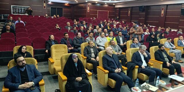 توسعه پایدار، آموزش و پاسخگویی؛ محور اصلی مدیریت پاکدشت در جلسه شورای اداری با حضور دادستان و امام جمعه