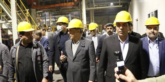 معاون رئیس جمهوری: کرمان از استانهای پیشرو در صنعت فولاد و خودروسازی است معاون رئیس جمهوری: کرمان از استانهای پیشرو در صنعت فولاد و خودروسازی است