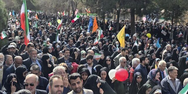 قدردانی مسئولان کرمان از حماسه حضور مردم در ۲۲ بهمن؛ وحدت و غیرت مردمی، ضامن تداوم عزت ایران قدردانی مسئولان کرمان از حماسه حضور مردم در ۲۲ بهمن؛ وحدت و غیرت مردمی، ضامن تداوم عزت ایران