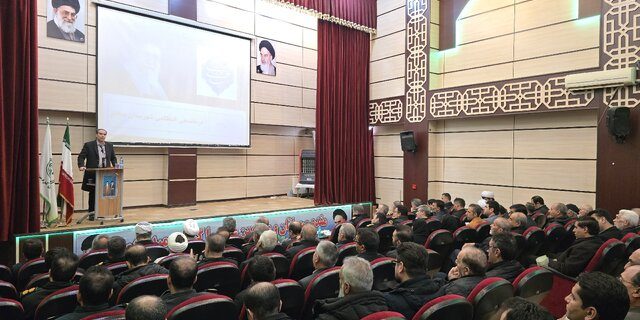 آیین تودیع و معارفه فرمانده انتظامی بیجار برگزار شد؛ سرهنگ سیفالهی جایگزین سرهنگ مظفری شد آیین تودیع و معارفه فرمانده انتظامی بیجار برگزار شد؛ سرهنگ سیفالهی جایگزین سرهنگ مظفری شد