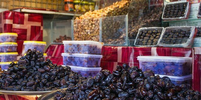 آغاز عرضه ۱۰ تن خرمای با نرخ مصوب در فروشگاه‌های تعاونی روستایی سمنان از ۲۸ بهمن