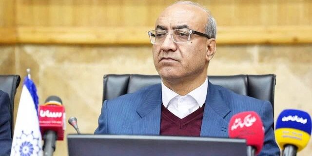 استاندار کرمانشاه: گردشگری موتور محرک اقتصاد استان است / رشد ۸۰ درصدی پروازهای کرمانشاه و افزایش سرعت قطارها استاندار کرمانشاه: گردشگری موتور محرک اقتصاد استان است / رشد ۸۰ درصدی پروازهای کرمانشاه و افزایش سرعت قطارها