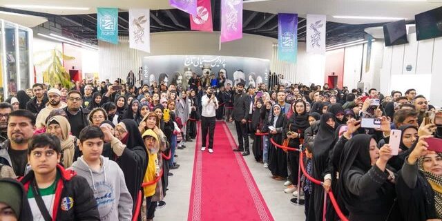 مدیرکل فرهنگ و ارشاد فارس: جشنواره فیلم فجر در شیراز، بستری برای تقویت گفتوگوی فرهنگی و پیوند هنرمندان با جامعه مدیرکل فرهنگ و ارشاد فارس: جشنواره فیلم فجر در شیراز، بستری برای تقویت گفتوگوی فرهنگی و پیوند هنرمندان با جامعه