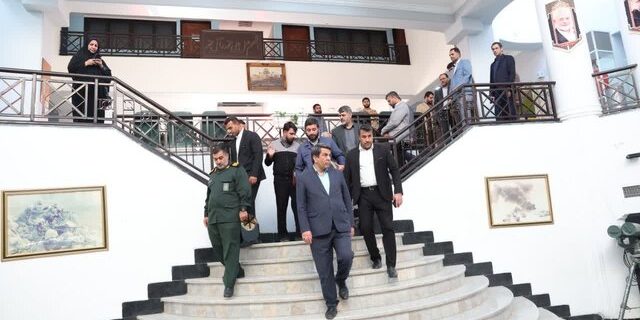 کرمان در سال “لبخند دنیا ۱۴۰۵”؛ هدفگذاری برای تبدیل شدن به قطب گردشگری مقاومت با محوریت توسعه باغموزه دفاع مقدس کرمان در سال “لبخند دنیا ۱۴۰۵”؛ هدفگذاری برای تبدیل شدن به قطب گردشگری مقاومت با محوریت توسعه باغموزه دفاع مقدس