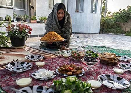 رمضان در فارس؛ از سنت غبارروبی و آش سبزی شیرازی تا نوای «اللهرمضونی» و همدلی در سفرههای افطاری رمضان در فارس؛ از سنت غبارروبی و آش سبزی شیرازی تا نوای «اللهرمضونی» و همدلی در سفرههای افطاری