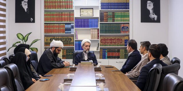 آیت‌الله مظفری: دانشمندان جهادی پیشران قله‌های تعالی هستند/ ضرورت تحول در علوم انسانی و تقویت روحیه خداباوری در دانشگاه‌ها
