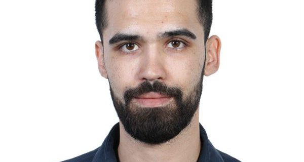 بیوگرافی علیرضا باغبان جوان سال 1403 بیوگرافی علیرضا باغبان جوان سال ۱۴۰۳