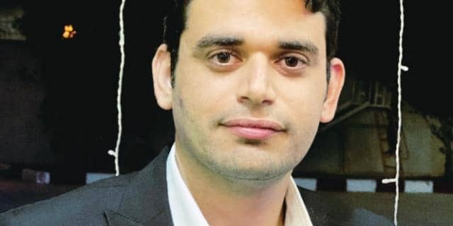 بیوگرافی محمدطاهر عباسی جوان سال 1403 بیوگرافی محمدطاهر عباسی جوان سال ۱۴۰۳