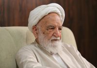 انتقاد آیت الله مسعودی خمینی از مخالفان مذاکره با آمریکا/ اگر امر نادرستی است، خودتان به خط مقدم بروید/ کدام انسان عاقلی می‌گوید جنگ امر مطلوبی است؟