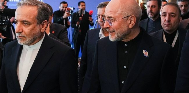 ببینید | قالیباف: پایان جنگ و رفع محاصره را با گفتوگو به روش مبارزه و با اتکا به قدرت میدان نهایی کردیم ببینید | قالیباف: پایان جنگ و رفع محاصره را با گفتوگو به روش مبارزه و با اتکا به قدرت میدان نهایی کردیم