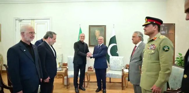 فوری/ پزشکیان: بحث موشکی در تفاهمنامه وجود ندارد و هیچ وقت هم وجود نخواهد داشت/ شهباز شریف تایید کرد فوری/ پزشکیان: بحث موشکی در تفاهمنامه وجود ندارد و هیچ وقت هم وجود نخواهد داشت/ شهباز شریف تایید کرد